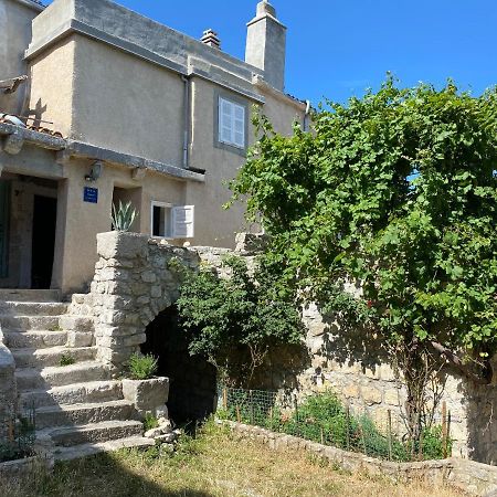 Apartman Nives Lubenice Buitenkant foto