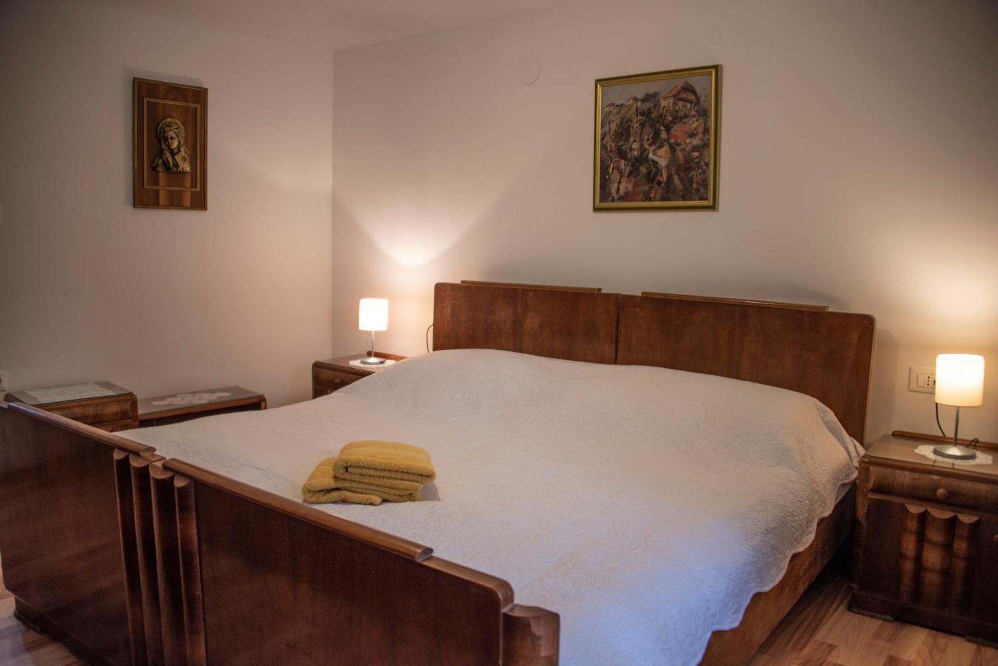 Apartman Nives Lubenice Buitenkant foto