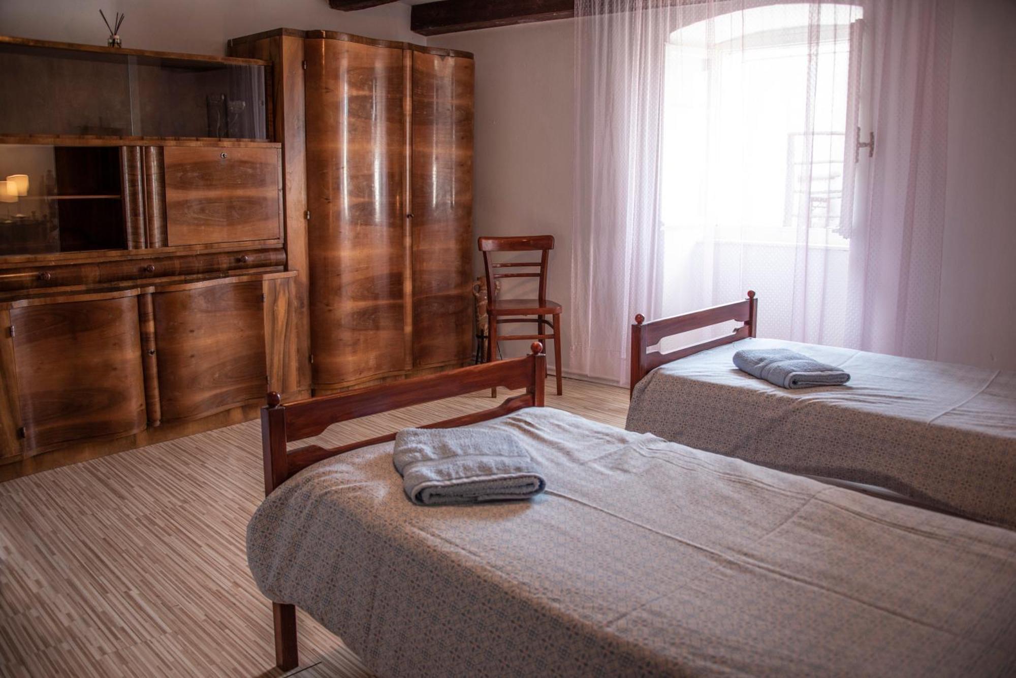 Apartman Nives Lubenice Buitenkant foto