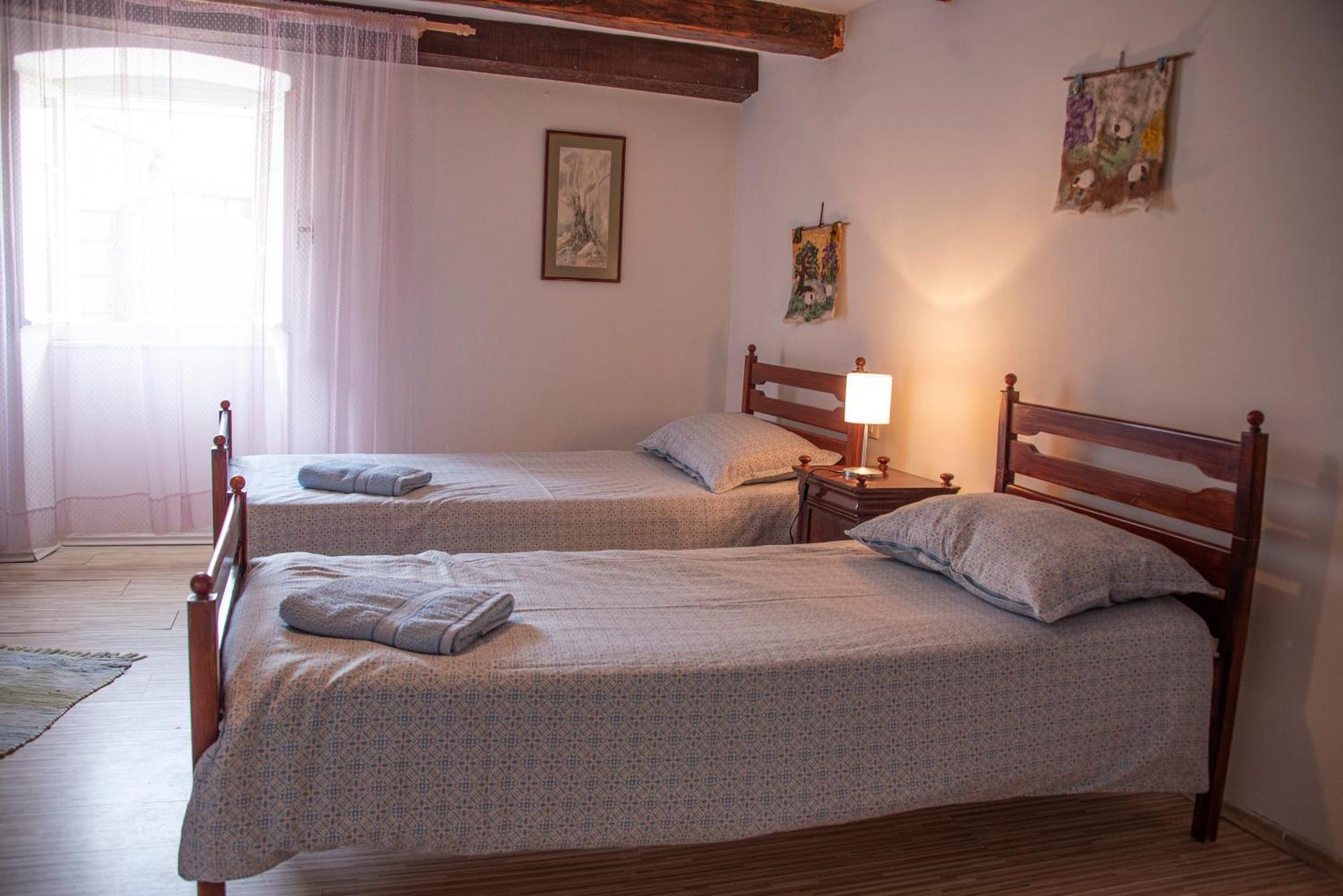 Apartman Nives Lubenice Buitenkant foto