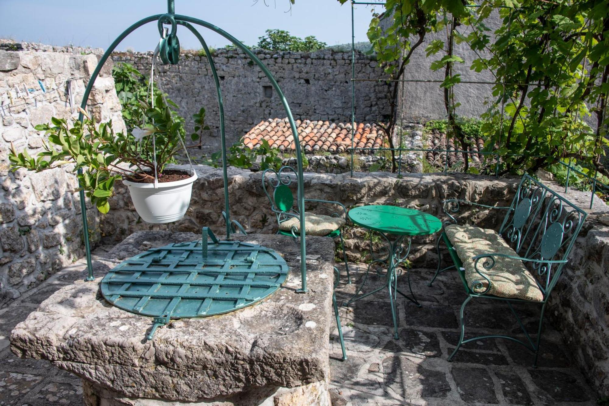 Apartman Nives Lubenice Buitenkant foto